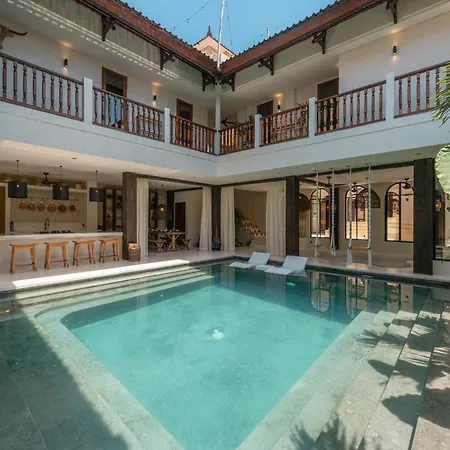 Casa Galicia - Spacious Central 7Br Villa, Pool & Sunset Rooftop-2