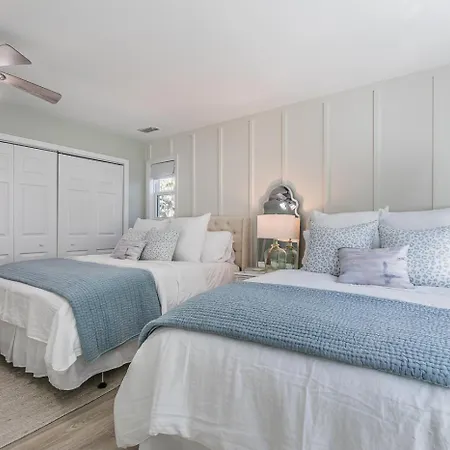 Newly Renovated Short Walk To Beach And Beach Club - Sleeps 12-3