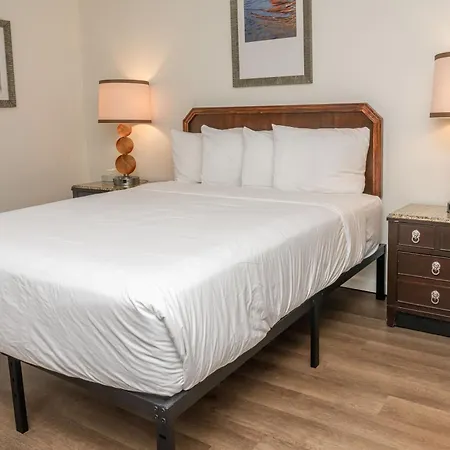 Traveler'S Inn-2