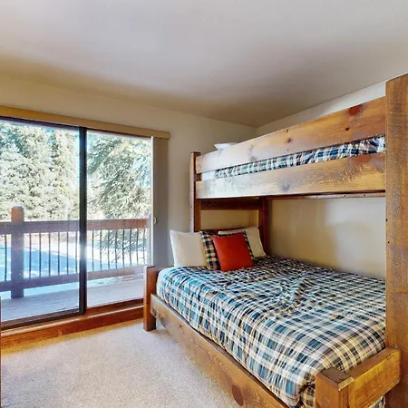 Tyra Summit Townhome #902-3