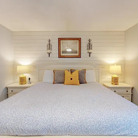 11 Hickory Cove-2