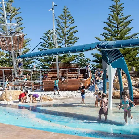 Api Busselton Seaside Escape Apartments-3