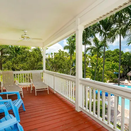 Coral Hammock Poolside Home-3