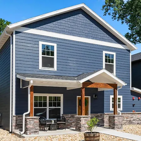 Lakeshore Living-3