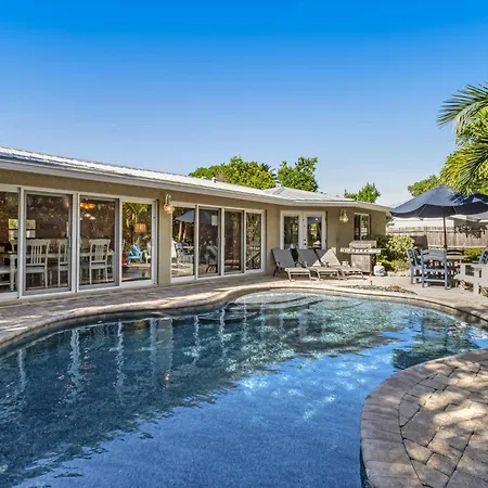 Paradise Pointe-3