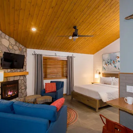 Bear Hill Lodge-3