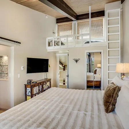 Interlude Condominiums 3-Bedroom Unit 308-2