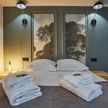 Residense Montmartre By Studio Prestige-2