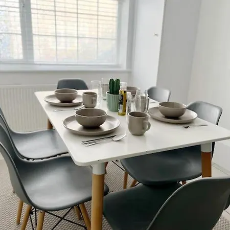 Beautiful Central London Mews, Sleeps 4-3