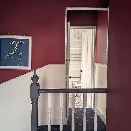 Spacious Home, By Headingley Stadium, Lgi, Leeds Arena, And The University Of Leeds-2