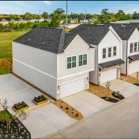 The Holistic Hideaway - Gated Community-3