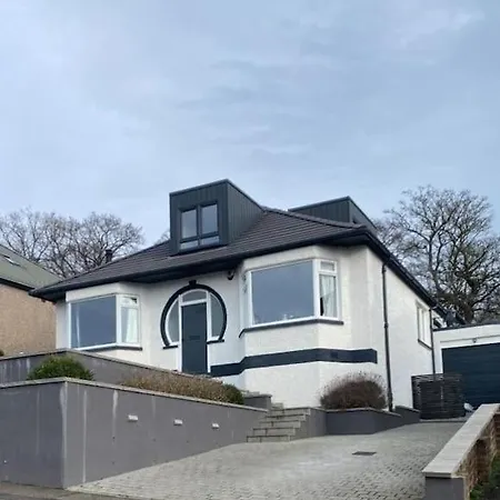 Kaimes Kip: Stylish Edinburgh Five Bedroom Home-3