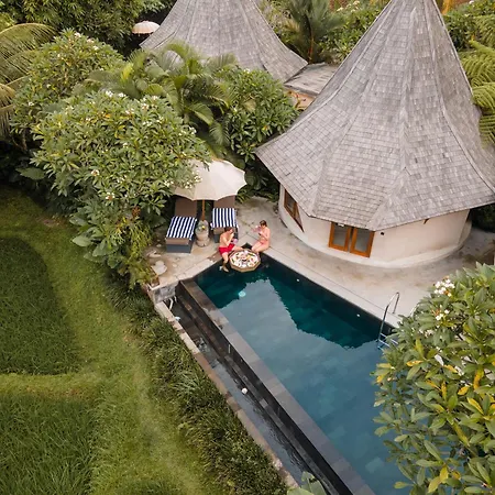 The Sender Pool Suites-3