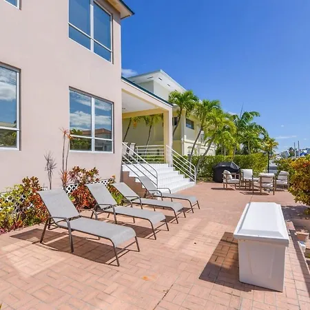 Haven House By Brightwild - Luxury Waterfront-2