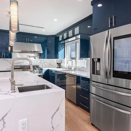 Prime Location, Stylish Space: 3Br Home With Bbq-3