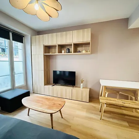 Enghien - New Studio Fully Furnished-2