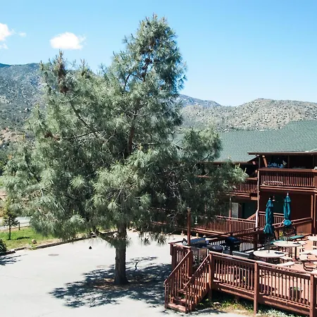 Corral Creek Lodge-2
