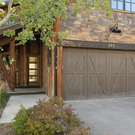 The Summit House-2