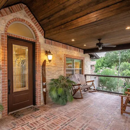Hummingbird Hideaway - Canyon Lake Waterfront With Pool And Hot Tub!-3