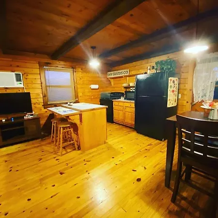 Cozy Cabin At Bear Mountain Log Cabins-2