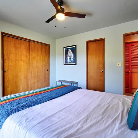 'The Atomic Squirrel Lodge' Lake Gregory Getaway!-2