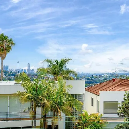Tranquil Ocean-View Retreat In Dover Heights-3