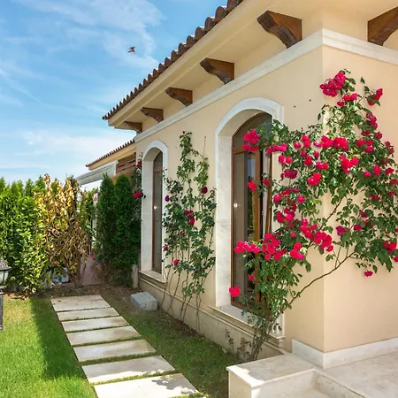 Eden Park Luxury Villas-3