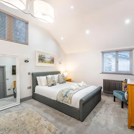 8 Bed In Windermere Oc-Lr103-2