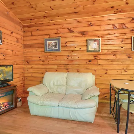 Blue Rose Cabins - Cupids Cabin-3