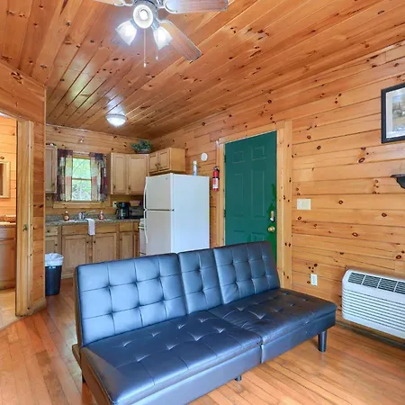 Blue Rose Cabins - Big Woody Cabin-3