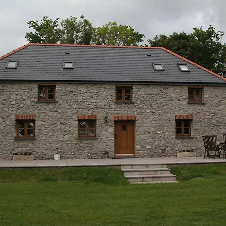 Stables Holiday Home-2