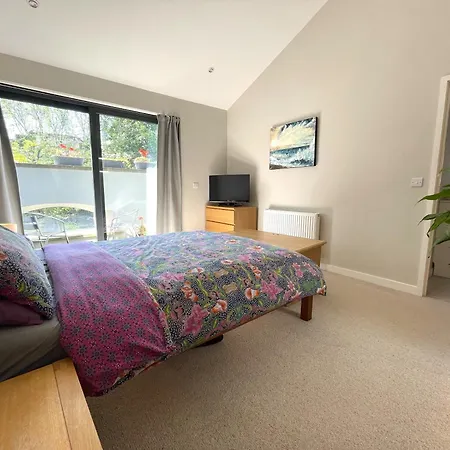 Hampton Hall - Wonderful Converted Home In Redland-3