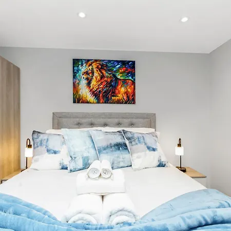 Elegant Hither Green Family Home-2