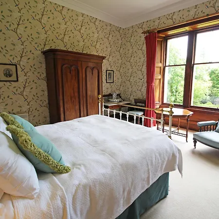 Viewfield House-2