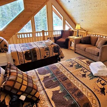 Bear Mountain Cabin - Beautifully Updated Upper Valley Home - Wifi - Satellite - Wood Burning Fireplace - Gas Grill - Fire Pit-2