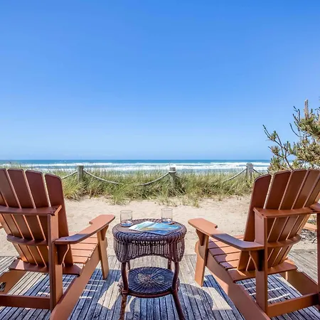 Breakers Beach House 1 - Meredith Lodging-2