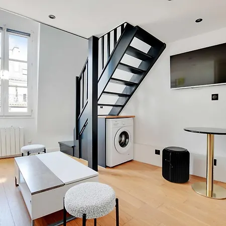 Charming Apt With Ac -Rue Des Archives- Le Marais-2