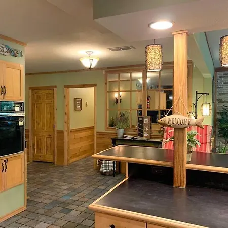 The River Haven - Sleeps 32 - On Guadalupe River-3