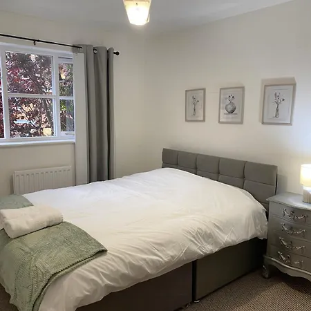 London 14 Shaw Road Se22 8Dp-3