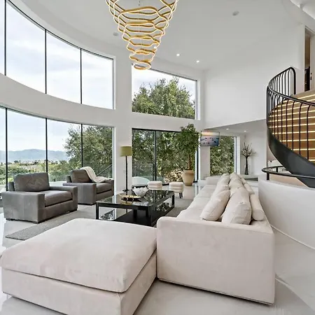 Luxury Yacht Mansion In Bel Air-3