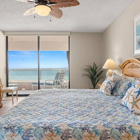 5F Crescent Beach Club-3