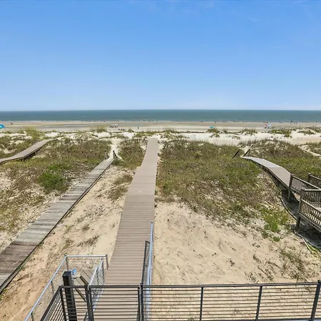 7 Singleton Beach Place- Oceanfront, Private Pool, Renovated, Free Activities Included-2