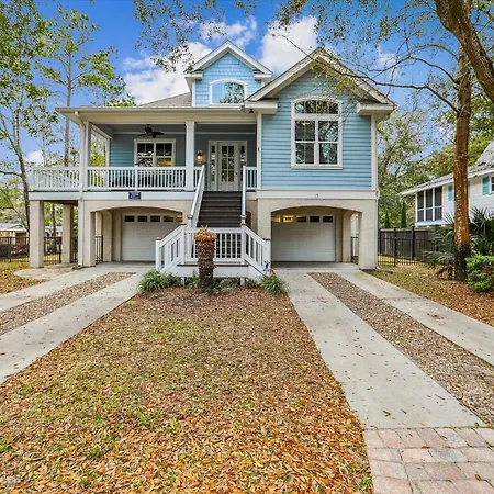 13 Moonshell Rd- Near Ocean,Huge Pool,Fully Fenced Backyard! Free Activities!-3