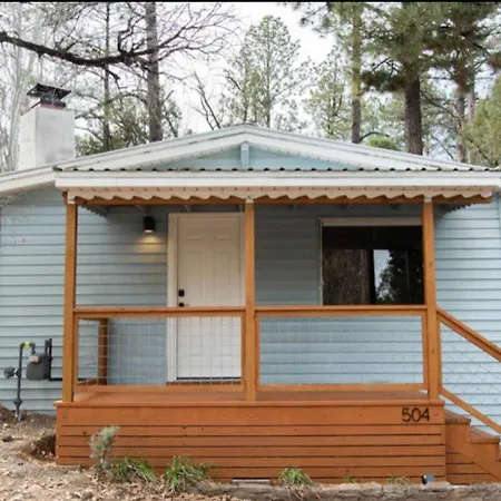 Hanky Panky Romantic Cabin-3