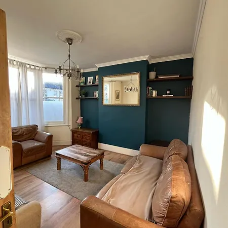 4 Bedroom House, Close To The O2 And Greenwich-3
