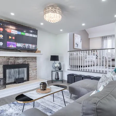 Luxury 5Br Villa In Scarborough-3