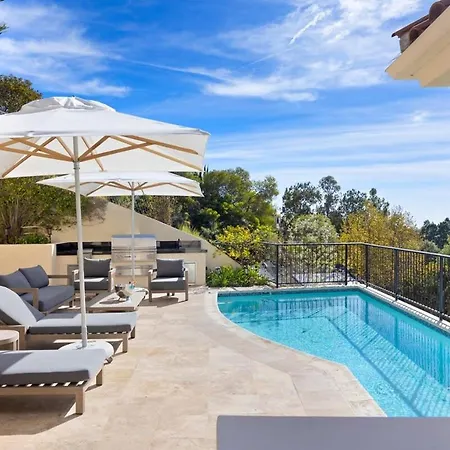 Chateau Beverly Hills By Stay Awhile Villas-3