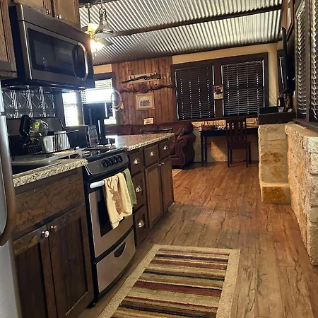 Vineyard Trail Cottages- Adults Only-2