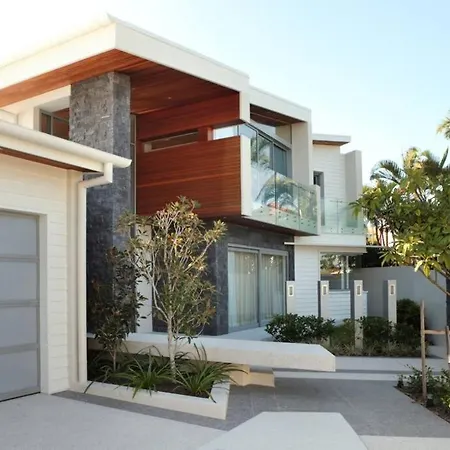Racquet Retreat By Noosa Secret Destinations- Short Walk To Hastings Street-2