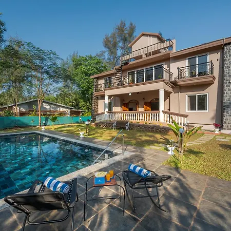 Saffronstays Ryewood Park Estate-3